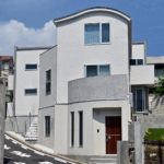 3階建てアパートの外観画像